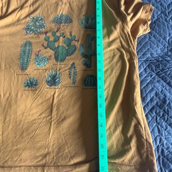 Fifth Sun Graphic Tee Medium Cactus western - Picture 6 of 6